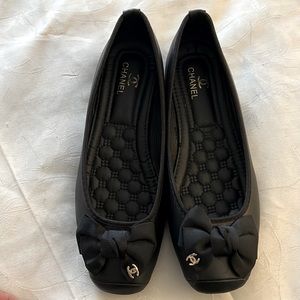 Flat shoes size 7